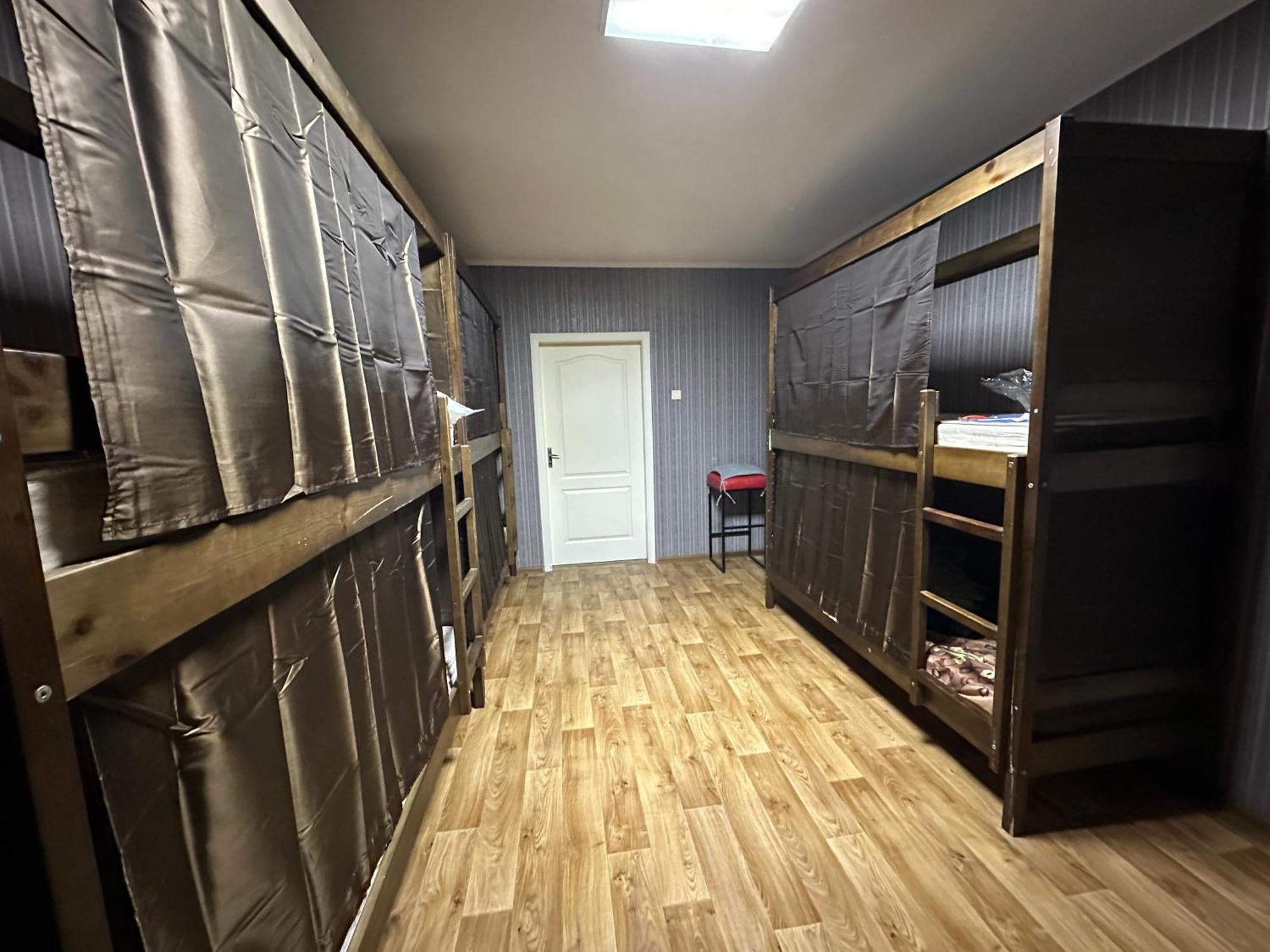 Ararat-Poznyaki Hostel Kijów Zewnętrze zdjęcie