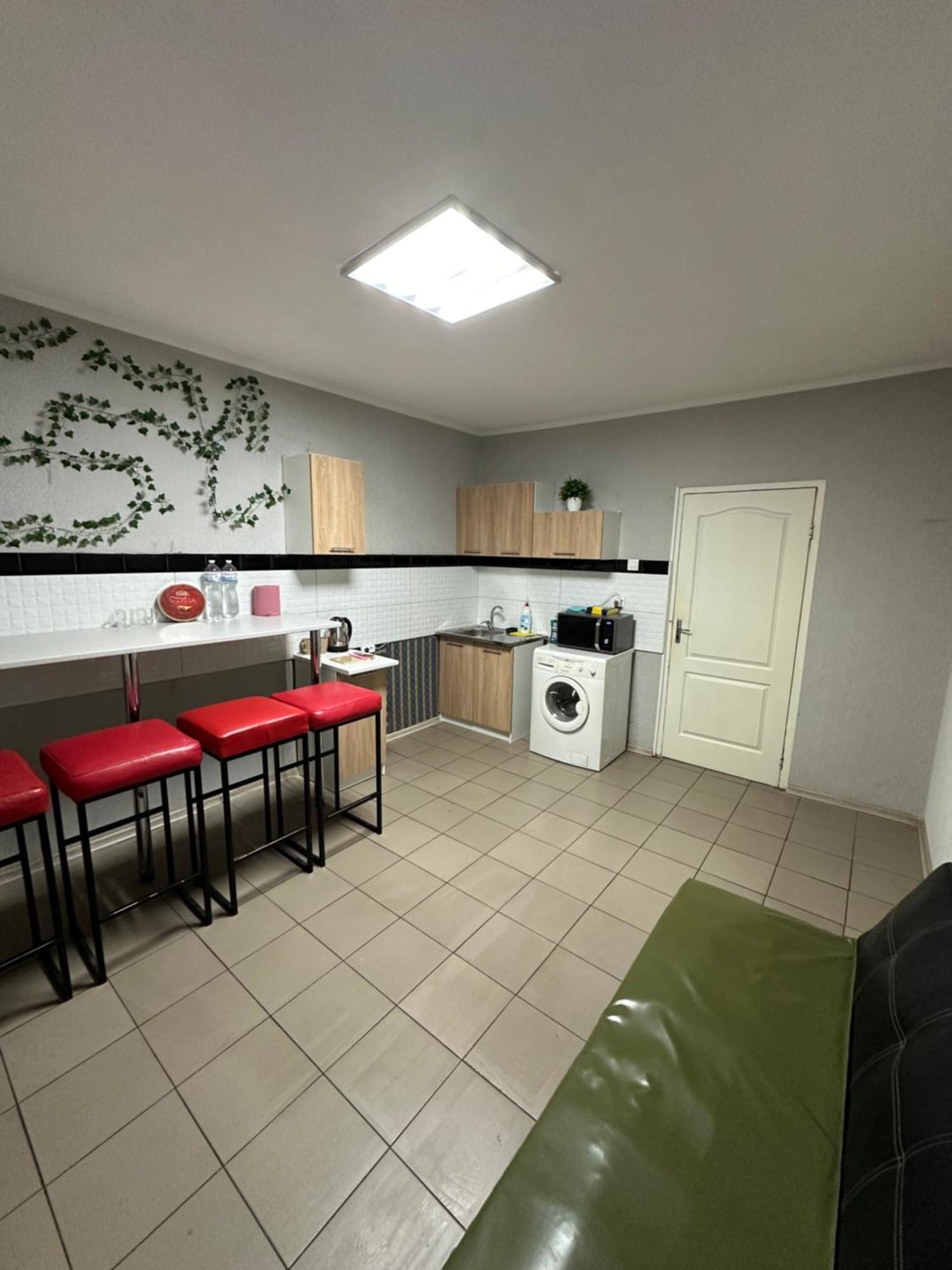 Ararat-Poznyaki Hostel Kijów Zewnętrze zdjęcie